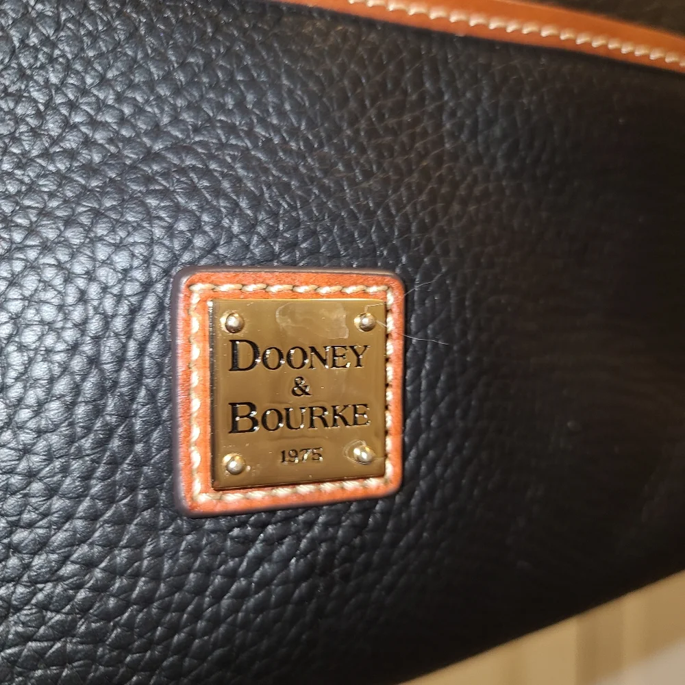 Purse - Picture 1 of 2